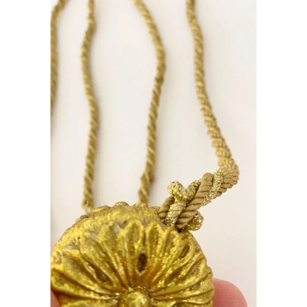 Unbranded curtain tie